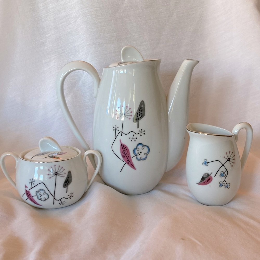 Sweet vintage MCM Royal Grace, teapot, creamer sugar set